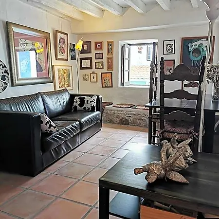 Argonauta Hostel *